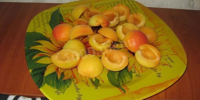 Рецепт компота из свежих ягод и фруктов