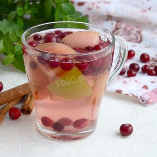 Рецепт Компота из яблок и клюквы