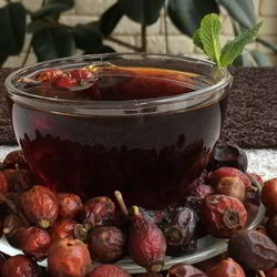 Рецепт очень вкусного компота из шиповника в мультиварке