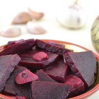 Рецепт Маринованной свеклы с чесноком