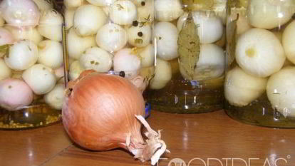 Рецепт Маринованного лука на зиму