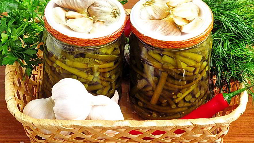 Рецепт маринованных чесночных стрелок с горчицей