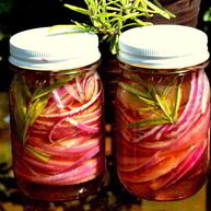 Рецепт Розового маринованного лука