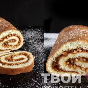 Рецепт Рулета с повидлом и арахисом