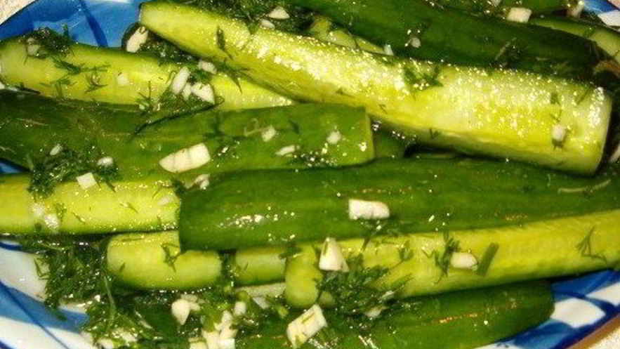 Рецепт хрустящих малосольных огурцов