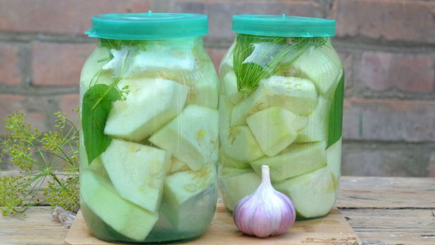 Рецепт малосольных кабачков