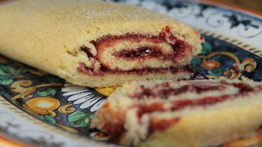 Рецепт рулета с малиновым вареньем