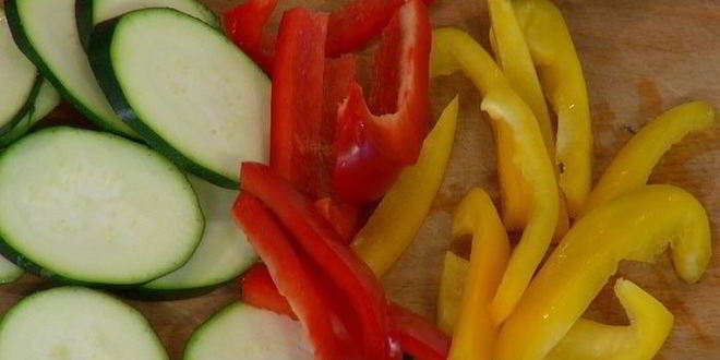 Рецепт запеченных овощей и хумус с вялеными помидорами