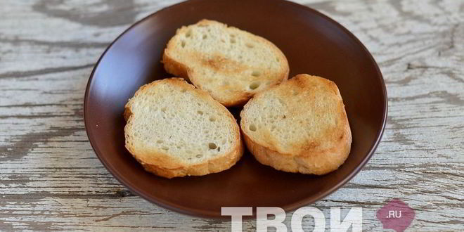 Рецепт брускетты с авокадо и помидорами черри