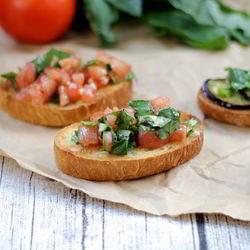 Рецепт Брускетты с баклажанами и помидорами