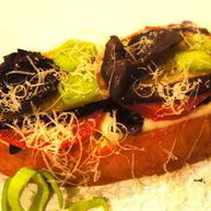 Рецепт Брускетты с базиликом и овощами