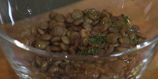 Рецепт брускетты с чечевицей, фетой и цукини