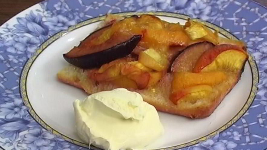 Рецепт брускетты с фруктами