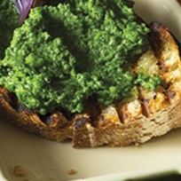 Брускетта с кремом из шпината