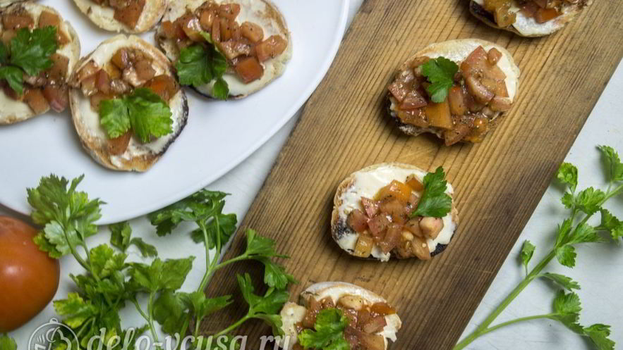 Рецепт брускетты с помидорами и сыром