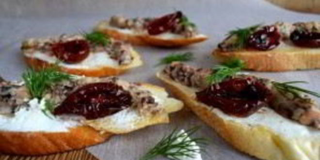 Рецепт брускетты с сардинами и сливочным сыром