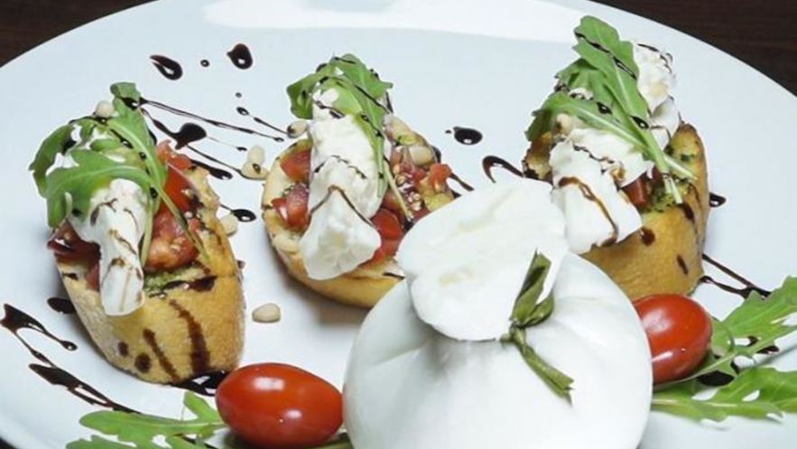 Рецепт брускетты с сыром