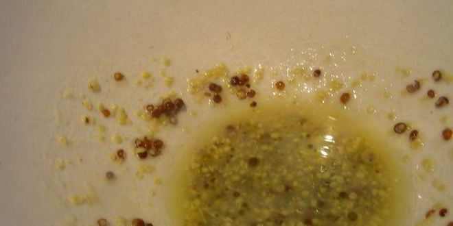 Рецепт брускетты с теплым козьим сыром и уксусно-горчичной заправкой