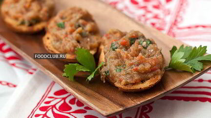 Рецепт Брускетты с запеченным баклажаном