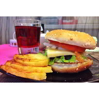 Рецепт Бургера с котлетой гриль из рубленной говядины