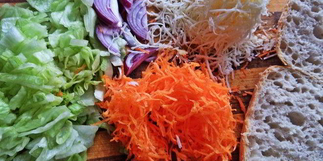 Рецепт двойного чикена-бургера на ржаной чиабатте