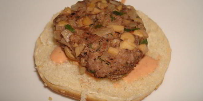 Рецепт гамбургера с грибами и белым вином