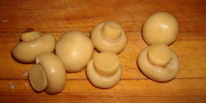 Рецепт гамбургера с грибами и белым вином