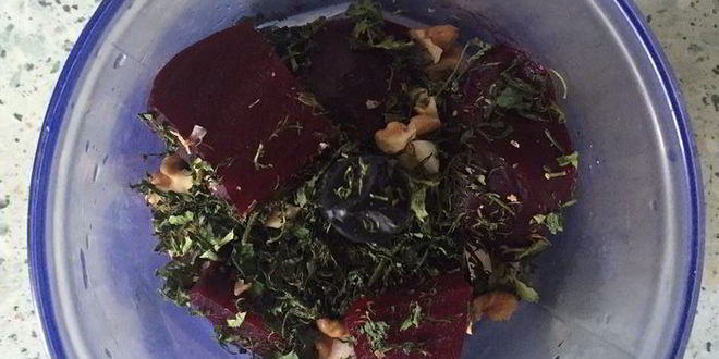 Рецепт постного бургера с котлетой из нута и свекольным соусом