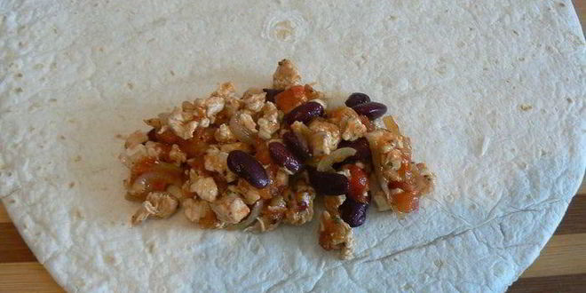 Рецепт буррито с курицей и фасолью