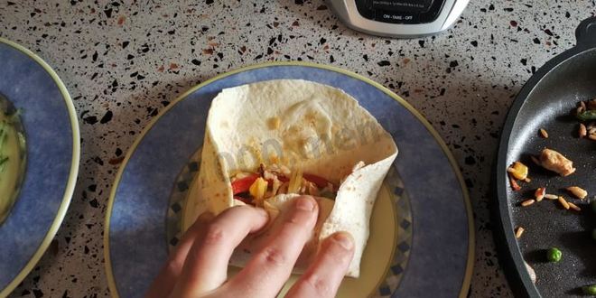 Рецепт буррито с курицей и стручковой фасолью