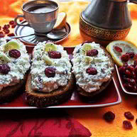 Рецепт Бутерброда с пикантным творогом