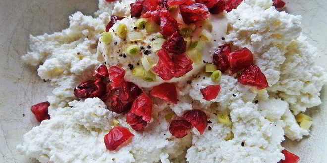 Рецепт бутерброда с пикантным творогом