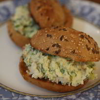 Бутерброд с раками и маскарпоне