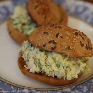 Рецепт Бутерброда с раками и маскарпоне