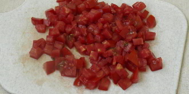 Рецепт горячих бутербродов с курицей и помидорами