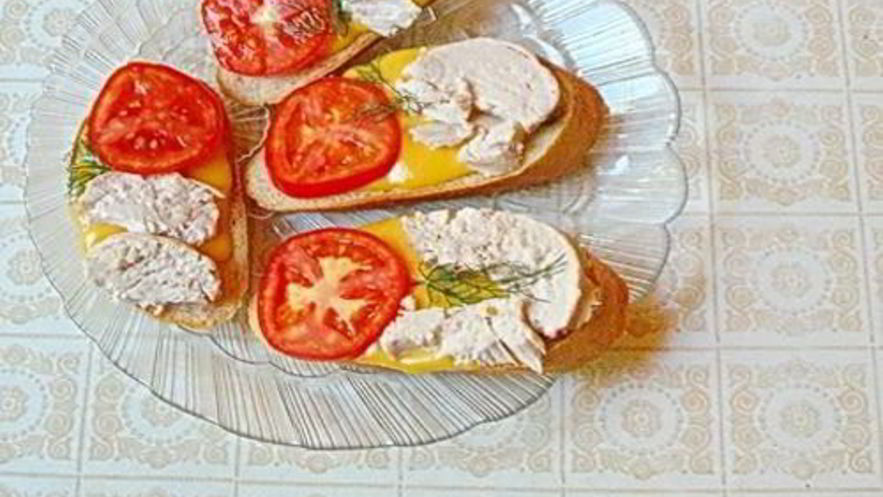 Рецепт горячих бутербродов с курицей