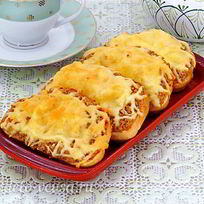 Горячие закусочные бутерброды с фаршем