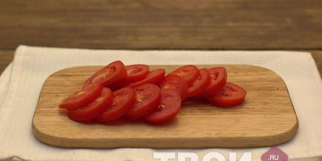 Рецепт запеченного бутерброда с помидором и моцареллой