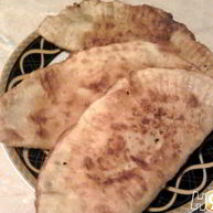 Рецепт Чебуреков с мясом, сыром и помидорами