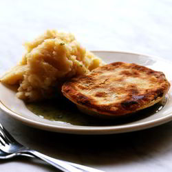 Рецепт Вкусных домашних чебуреков с картошкой