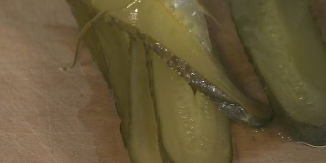 Рецепт чизбургера с беконом и дижонским соусом