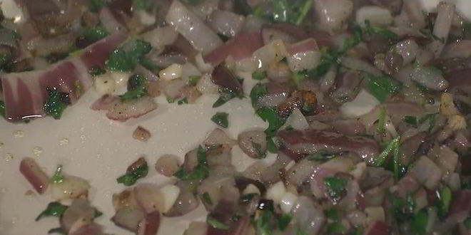 Рецепт чизбургера с беконом и дижонским соусом