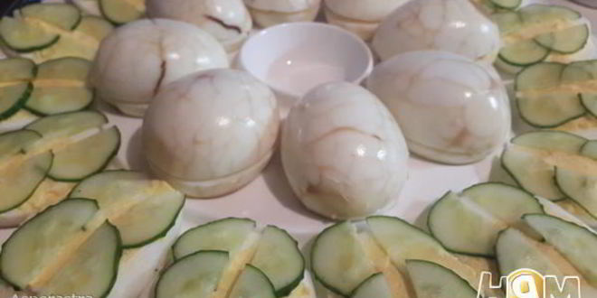 Рецепт фаршированных яиц пчелки