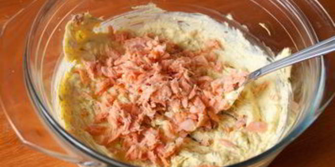 Рецепт фаршированных яиц с копченым лососем