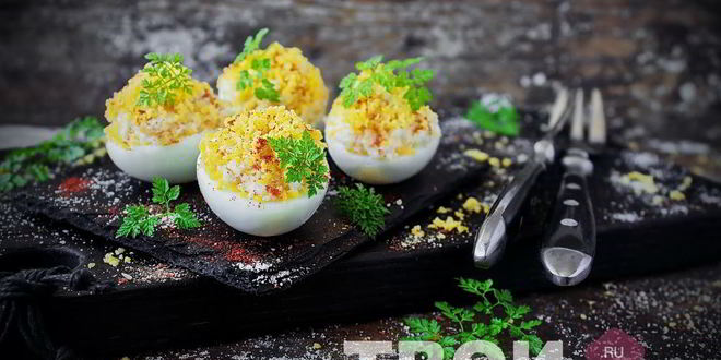 Рецепт яиц, фаршированных кальмарами