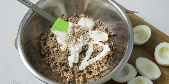 Рецепт яиц фаршированных куриной печенью