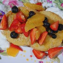 Рецепт Французских гренков с апельсином и ягодами