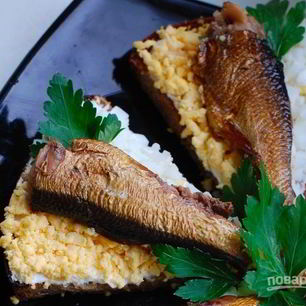 Рецепт Гренков из черного хлеба с яйцом