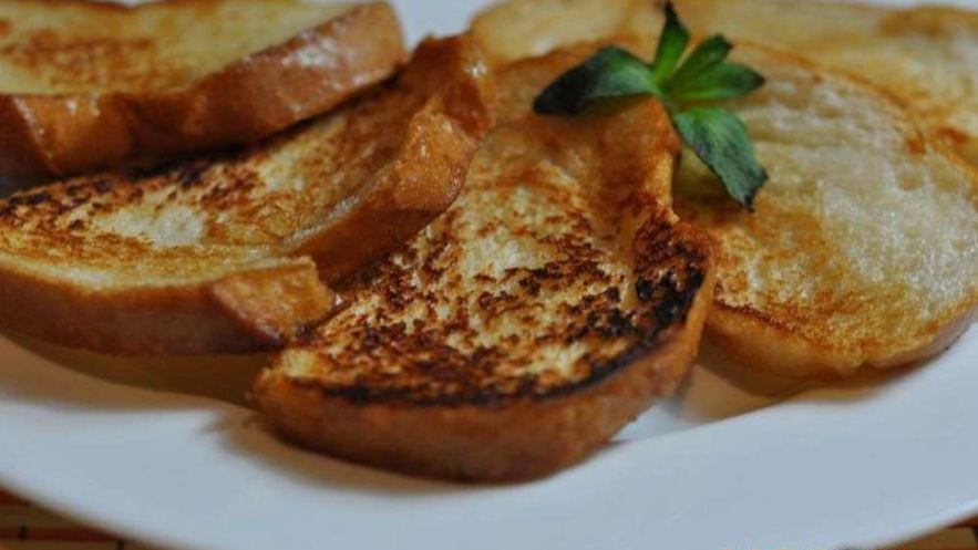 Рецепт гренков на сковороде