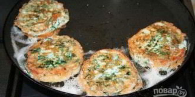 Рецепт гренков с сыром и яйцом на сковороде